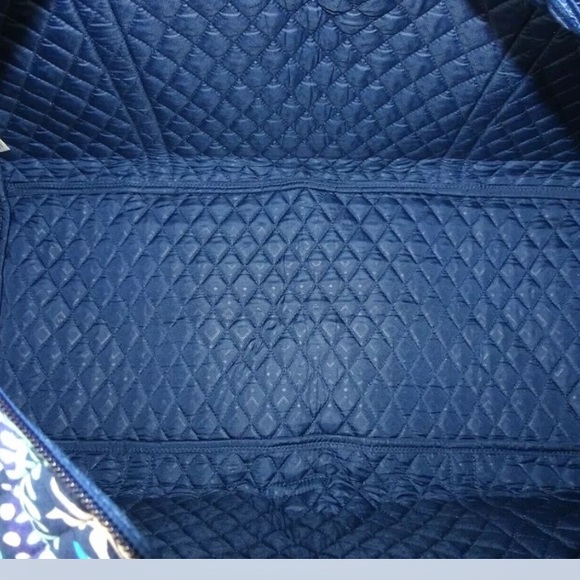 ‼️holiday sale-FIRM‼️ NWT Vera bradley large duffel bag blue island medallion - Picture 8 of 11